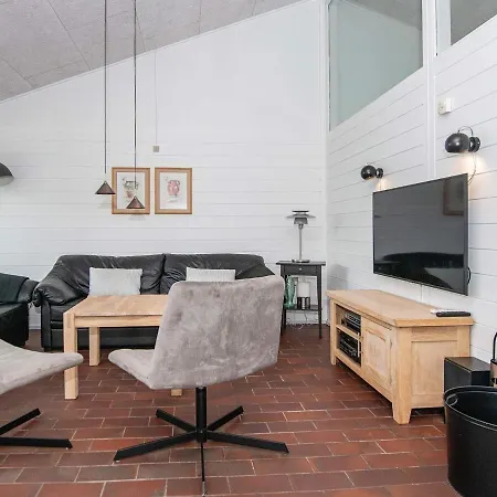Otel 6 Person In 3*